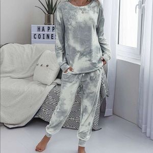 Women’s tie dye pajama set
